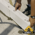 Scheidingswand plaatsen met kalkzandsteenblokken