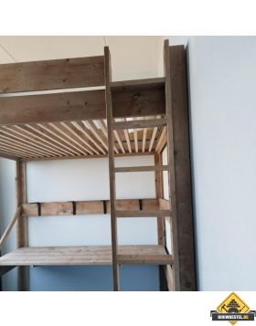 Hoe maak ik een hoogslaper met bureau?